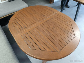 dřevěný stůl, lavice, 3 židle - 9