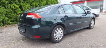 Renault Laguna 2,0 L benzín - 9