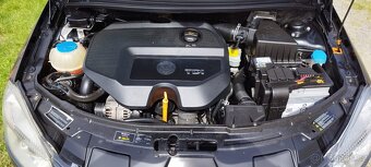 ŠKODA -ROOMSTER 1.9 TDi Panorama - 9