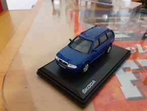 Modely aut - 9