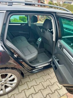 Škoda Superb Combi - 9