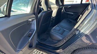 Volvo V60 D6 2,4l Plug-in-Hybrid 208kw AWD - 9