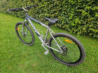 26" horské hliníkové kolo KELLYS, rám 17,5", hydraulika - 9