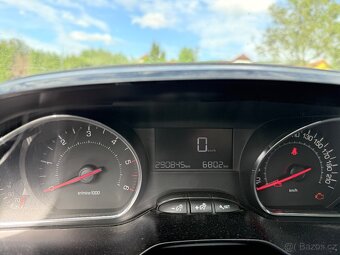 Prodej odobní automobil - 9