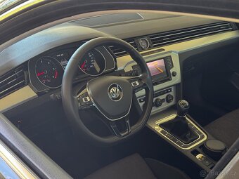 VOLKSWAGEN PASSAT 1.MAJ FULL LED PANO KAMERA SERVIS - 9
