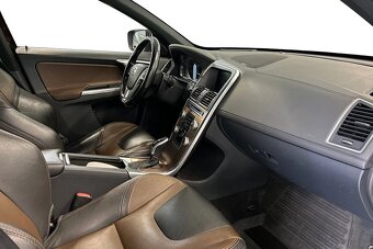 Volvo XC60 D4 AWD Summum BE 2016 - 9