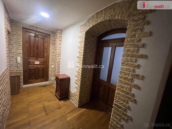 Krásný vícegenerační prostorný byt 4+kk po rekonstrukci se z - 9