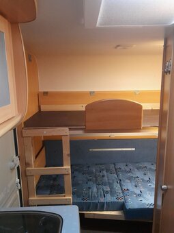 Nezávislý karavan Dethleffs 390 New Line, 4 postele - 9