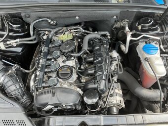Prodám krásnou Audi A5 2.0 TFsi Quattro,S-line,155kw-211ps - 9