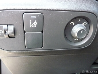 Citroen C3 1.2i Purotech Supreme po 1.majiteli 46 200km - 9