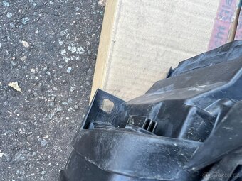 BMW E36 LEVÉ světlo NOVÉ BOSCH 8363493 - 9