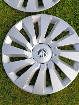 Prodám sadu 4 disků + zimní gumy - 9