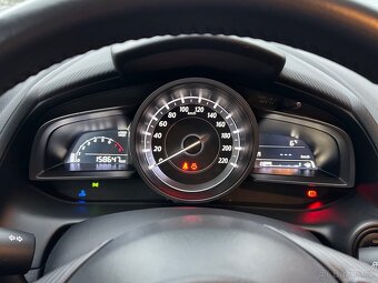 Prodám Mazda CX-3 2.0i benzin - 9