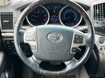 Toyota Landcruiser 200 - 9