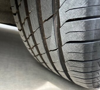 Octavia 2.0 tdi cr 103kw 2010 327 t.km - 9