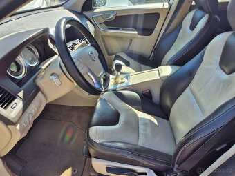 Volvo XC60,2.4D,120KW,AWD,4x4,MANUÁL,R.V.2012 - 9