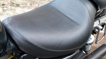 Honda Magna 750 - 9