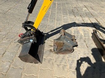 Minirypadlo JCB 8008 CTS - 9