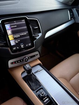VOLVO XC90 MOMMENTUM D5 2.0D 165KW 4X4 - KOUPENO ČR - 9