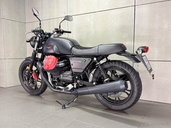 Moto Guzzi V7 III Carbon - ČR / 1. MAJ / LIMITOVANÁ EDICE - 9