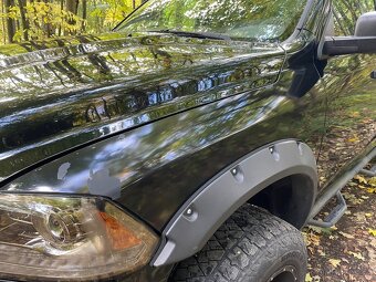 Dodge RAM 1500 Sport 4x4 - 9