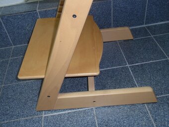 TOP MASIVNÍ DŘEVĚNÁ ROSTOUCÍ ŽIDLE STOKKE TRIPP TRAPP - 9