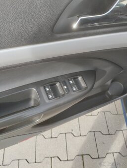 PRODAM SKODA OCTAVII II VRS ,2.TDI,R.V.2009 ,KOMBI - 9