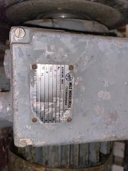 AKCE LÉTO -50%  - Spodní frezka - 9