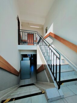 Pronájem kanceláře 18 m² s parkováním v Šumperku - 9