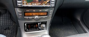 Toyota Avensis,2,0 D-4D, ČŘ,serviska - 9