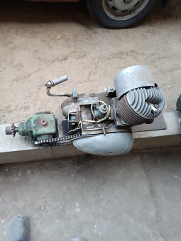 Motory Jawa 175 - 9