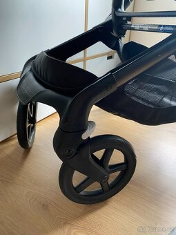 Kočárek Bugaboo Fox5 základní set black/midnight black - 9