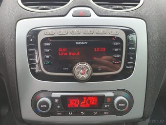 Ford Focus 1.6 74kw SUPER VÝBAVA - 9