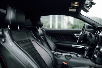 FORD MUSTANG GT 5.0 V8 - 9