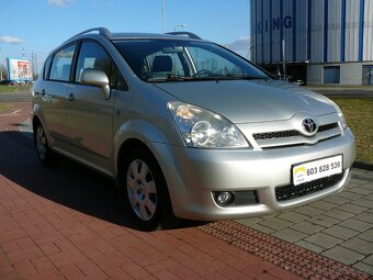 Toyota Corolla Verso 22D-4D 100kW - 9