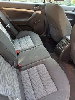 Škoda Octavia II combi 1.6 tdi - 9
