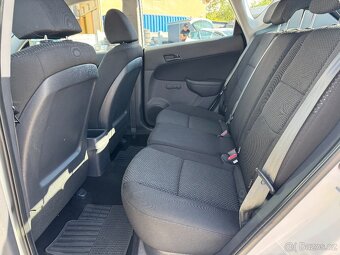 Hyundai i30 1.4 i 80 KW 1.Majitel - 9