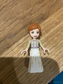 LEGO® Disney 41167 Království Arendelle - 9