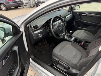 Volkswagen Passat 1,4 TSI 90kW ALU NAV 1.MAJITEL COMBI - 9