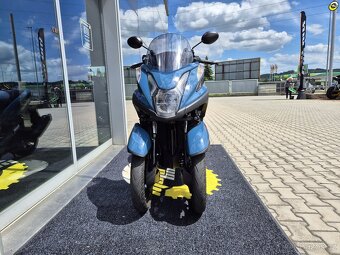 Yamaha MW 155 Tricity - 9