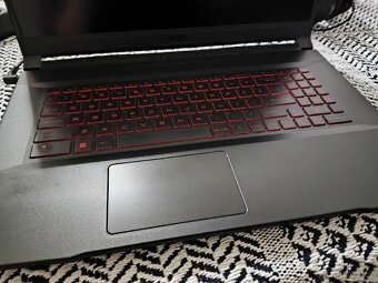 Set: MSI Katana GF76 + SteelSeries + Logitech - 9