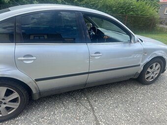 Prodám všechny Nd z passat B 5,5 1.9 96 kw rok výroby: 2003 - 9
