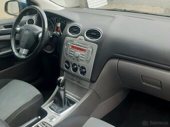 Ford Focus 1.6 16V 74kW klima 120000km 1.Majitel - 9