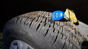 FORD TRANSIT 2,2 S VADOU MOTORU - 9