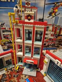 Lego City hasičská stanice 60110 - 9