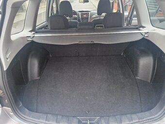 Subaru Forester 2.0 D 4x4 - nové ČR - 1 majitel - tažné - - 9