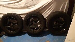 Zimní pneu + disk + puklice Renault Clio 4x100 ET 40 - 9