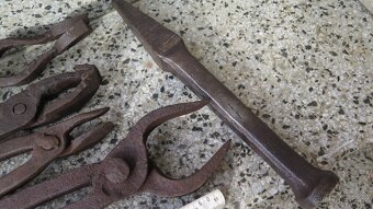 Kovadlina + nářadí - 9