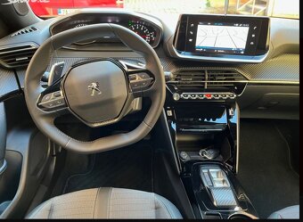 Peugeot 2008, 1,2 Pure Tech 130 Allure, automat. převodovka - 9