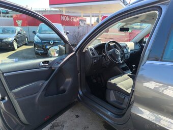 Volkswagen Tiguan 2.0TDi 4motion,Bi-xenon,Kamera,1maj,ČR - 9